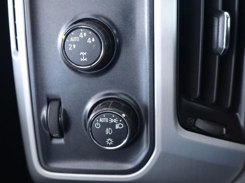 Used 2014 GMC Sierra 1500 SLT w/ SLT Crew Cab Value Package image 26