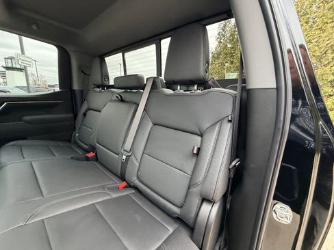 Used 2026 GMC Sierra 1500 SLT w/ SLT Premium Plus Package image 30