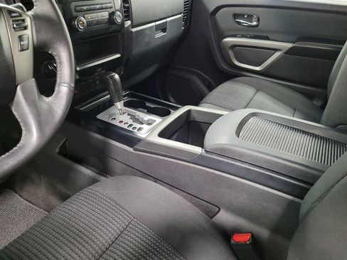Used 2015 Nissan Titan SV w/ SV Value Truck Package AWD/4WD image 26