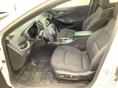 Used 2024 Chevrolet Malibu LT FWD image 14