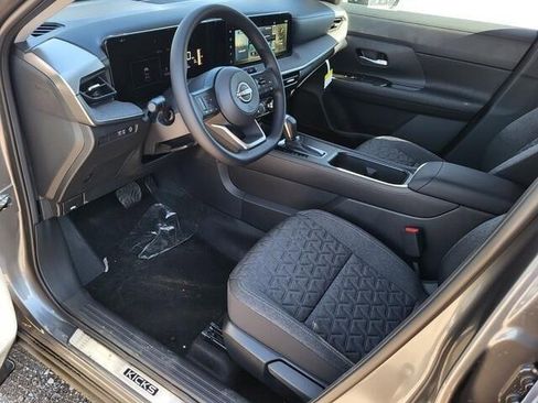 New 2025 Nissan Kicks SV w/ Illumination Package image 15