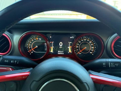 Used 2019 Jeep Wrangler Unlimited Sport S image 33