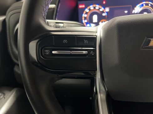 Used 2024 Chevrolet Colorado LT w/ LT Convenience Package image 40