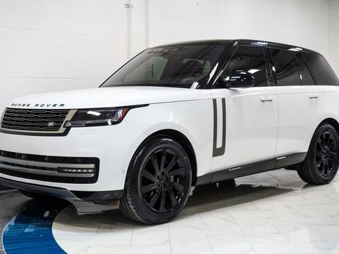 Used 2023 Land Rover Range Rover SE image 4
