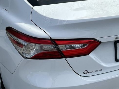 Used 2020 Toyota Camry LE FWD image 8