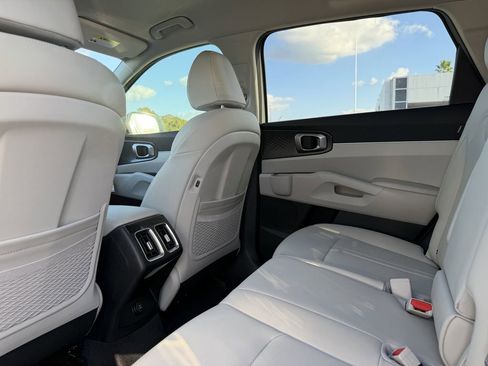 New 2026 Kia Sorento EX image 17