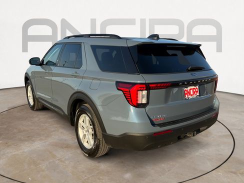 Used 2025 Ford Explorer Active image 8