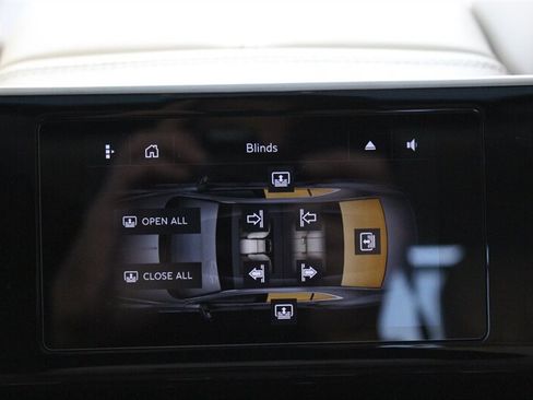 Used 2021 Bentley Flying Spur W12 AWD/4WD image 16