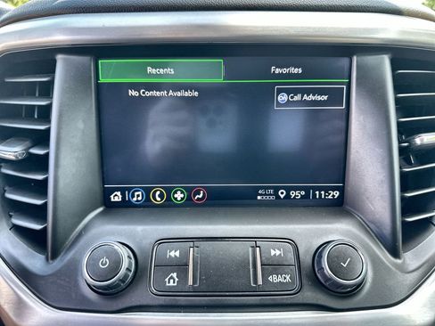 Certified 2023 GMC Acadia SLE w/ Driver Convenience Package image 14