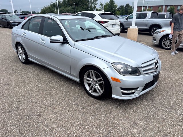 Used 2013 Mercedes-Benz C 300 4MATIC Sedan image 2