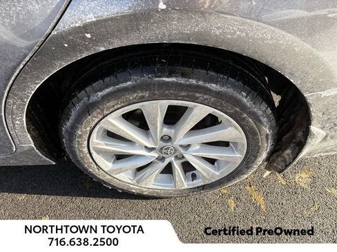 Used 2023 Toyota Camry LE image 9