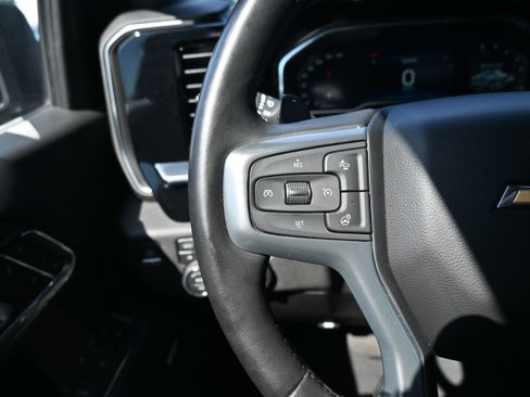 Used 2023 Chevrolet Silverado 1500 LTZ AWD/4WD image 18