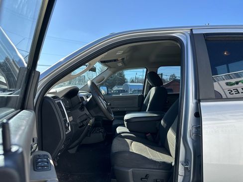 Used 2011 RAM 1500 Classic SLT w/ Remote Start & Security Group AWD/4WD image 8