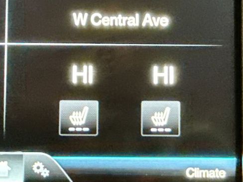 Used 2016 Ford Explorer XLT w/ Equipment Group 202A image 21