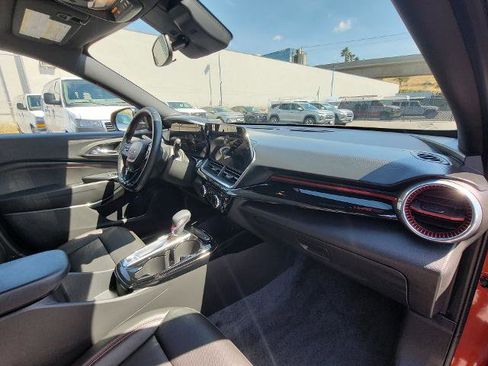 Used 2024 Chevrolet Trax RS w/ Driver Confidence Package FWD image 26