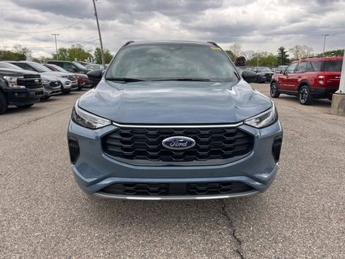 Certified 2024 Ford Escape ST-Line w/ Tech Pack #1 AWD/4WD image 2