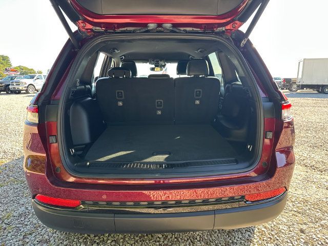 Used 2023 Jeep Grand Cherokee Altitude RWD image 13
