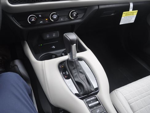 Certified 2026 Honda HR-V LX image 22