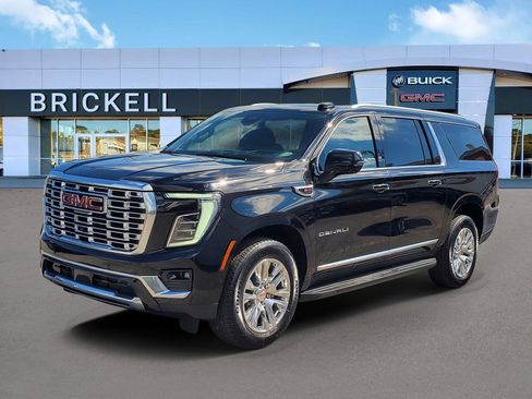 Used 2025 GMC Yukon XL Denali RWD image 1