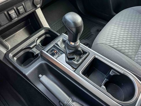 Used 2023 Toyota Tacoma SR5 w/ Technology Package AWD/4WD image 33