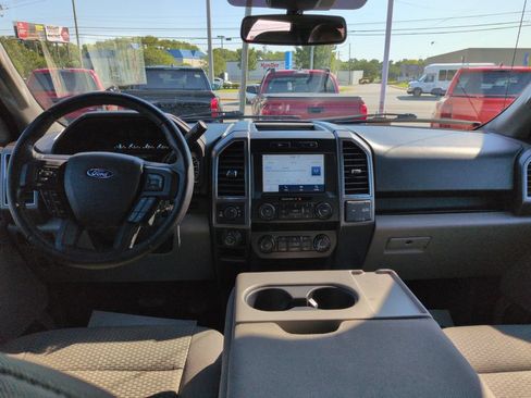 Used 2019 Ford F150 XLT w/ Equipment Group 302A Luxury AWD/4WD image 12