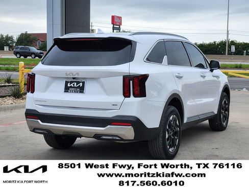 Used 2025 Kia Sorento S AWD/4WD image 3