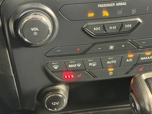 Used 2019 Ford Ranger XLT w/ Equipment Group 302A Luxury AWD/4WD image 39