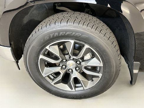 Used 2023 Chevrolet Silverado 1500 LT image 11