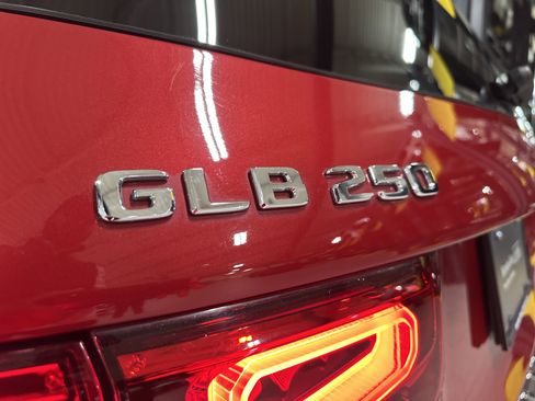 Certified 2023 Mercedes-Benz GLB 250 4MATIC image 12