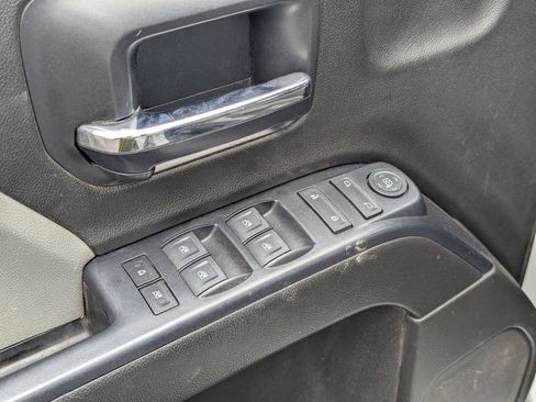 Used 2018 Chevrolet Silverado 1500 W/T w/ Trailering Package AWD/4WD image 16