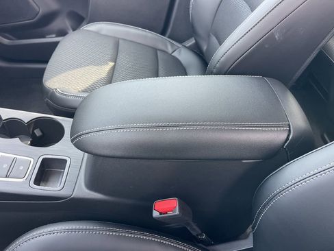 New 2026 Ford Escape SE image 11