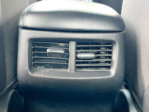 Used 2022 Dodge Challenger GT image 23