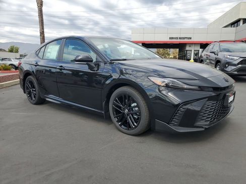 New 2026 Toyota Camry SE FWD image 10