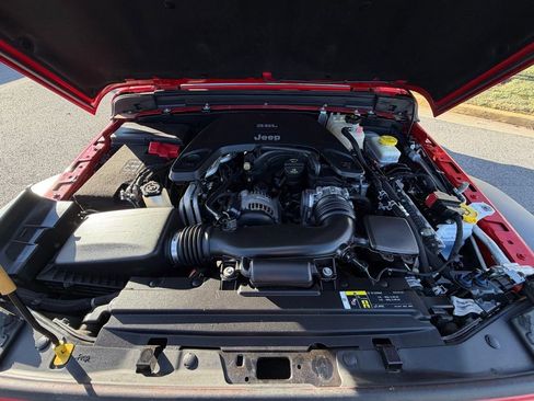 Certified 2019 Jeep Wrangler Unlimited Sport S image 16