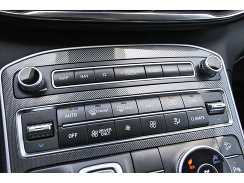 Used 2023 Hyundai Santa Fe Limited AWD/4WD image 29