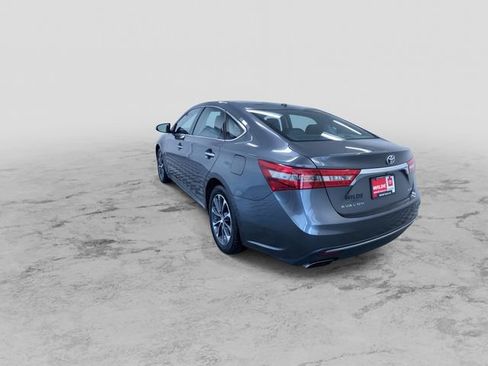 Certified 2018 Toyota Avalon XLE image 8