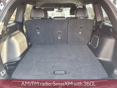Used 2025 Jeep Grand Cherokee Limited w/ Black Appearance Package AWD/4WD image 11