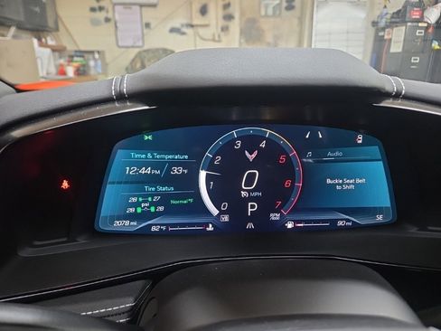 Used 2025 Chevrolet Corvette Stingray w/ Z51 Performance Package image 25