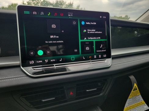 New 2026 Volkswagen Tiguan SE FWD image 20