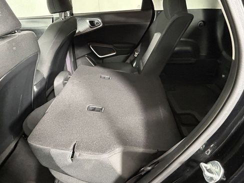 Used 2024 Kia Soul LX w/ Option Group 015 image 21