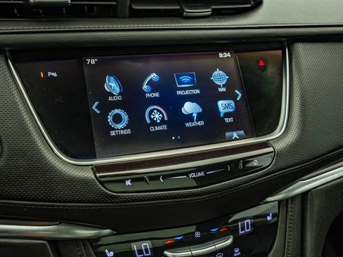 Used 2017 Cadillac XT5 Luxury w/ Driver Awareness Package FWD image 25