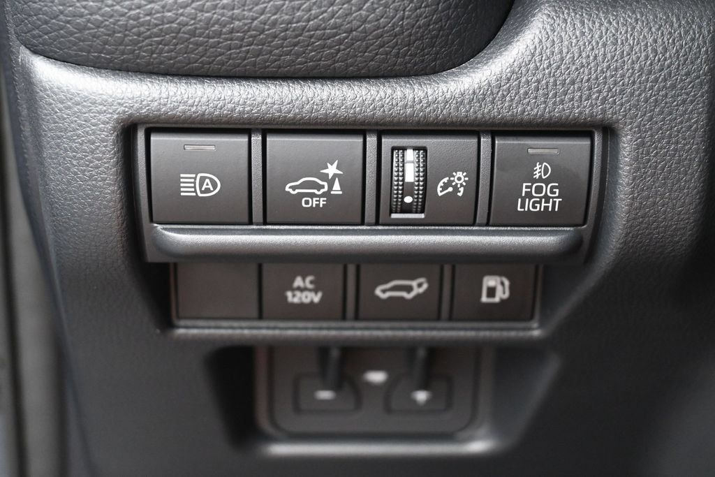 Certified 2026 Toyota Land Cruiser w/ Premium Package AWD/4WD image 15