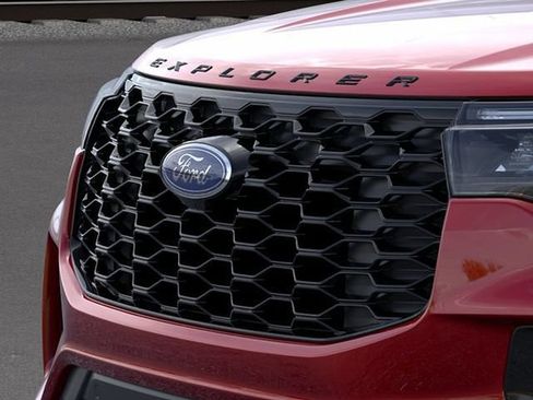 New 2026 Ford Explorer ST-Line w/ ST-Line Street Pack AWD/4WD image 17