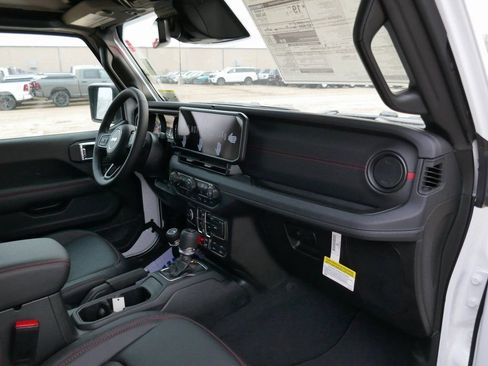 New 2026 Jeep Gladiator Rubicon AWD/4WD image 11