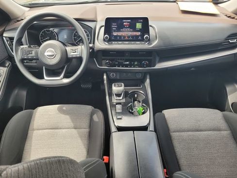 Certified 2023 Nissan Rogue SV FWD image 16