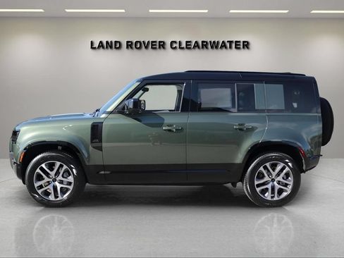 Used 2026 Land Rover Defender 110 X-Dynamic SE AWD/4WD image 2