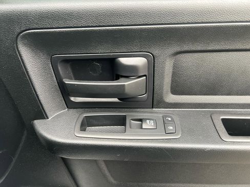 Used 2017 RAM 1500 Express image 12