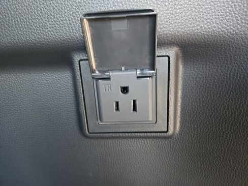 Used 2025 Lexus GX 550 w/ Accessory Package (2T) image 62