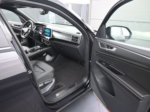 Used 2026 Volkswagen Atlas Cross Sport SE AWD/4WD image 46