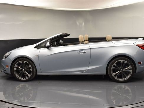 Used 2018 Buick Cascada Premium image 5